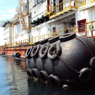 左舷空気のゴム製 フェンダーISO17357は50kPa 3.3*6.5Mの破損抵抗を修飾した