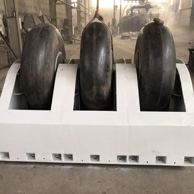 黒いゴム製固定フェンダー175kN -ドックのボートの保護のための1000kN