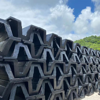 海洋の容器のための軽量のアーチのフェンダーの耐久財の天然ゴム黒い色