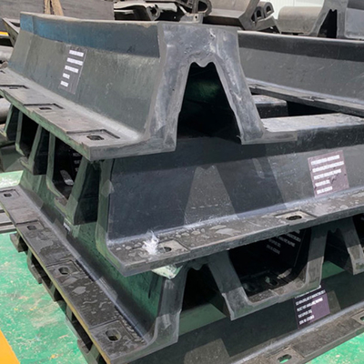 ゴム・マリン OEM V型フェンダー 滑らかな表面