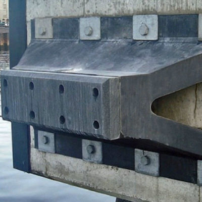 V字型マリーナフェンダー 効率的な衝撃吸収 軽量設計 メンテナンスフリー