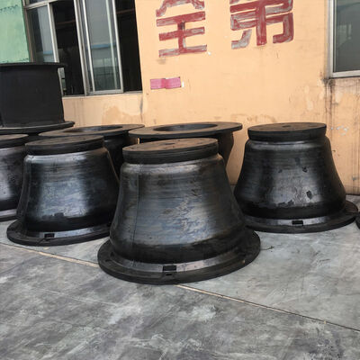 ドック用ゴムフェンダー 高い耐衝撃性 耐候性 耐久性ゴム構造