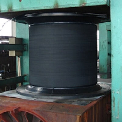 海洋およびドック用途向けの、高いエネルギー吸収性、強力な耐衝撃性、耐久性のある耐用年数を備えたセルラバーフェンダー